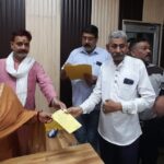 रेडी पटरी वालों को मिले लाइसेंस ,,, हर्ष के लहर
